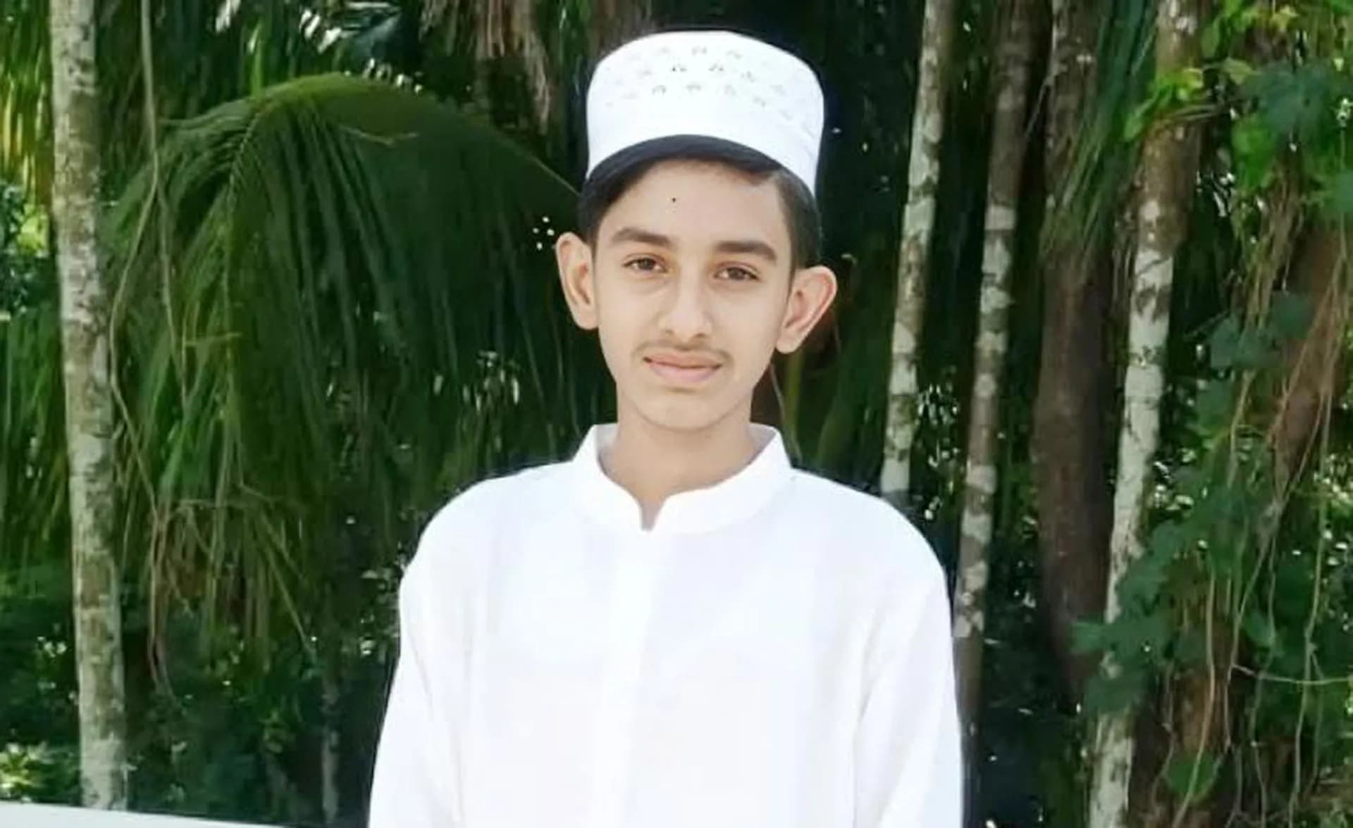 লালমোহনে বিদ্যুৎস্পৃষ্টে প্রাণ গেল শিক্ষার্থীর 