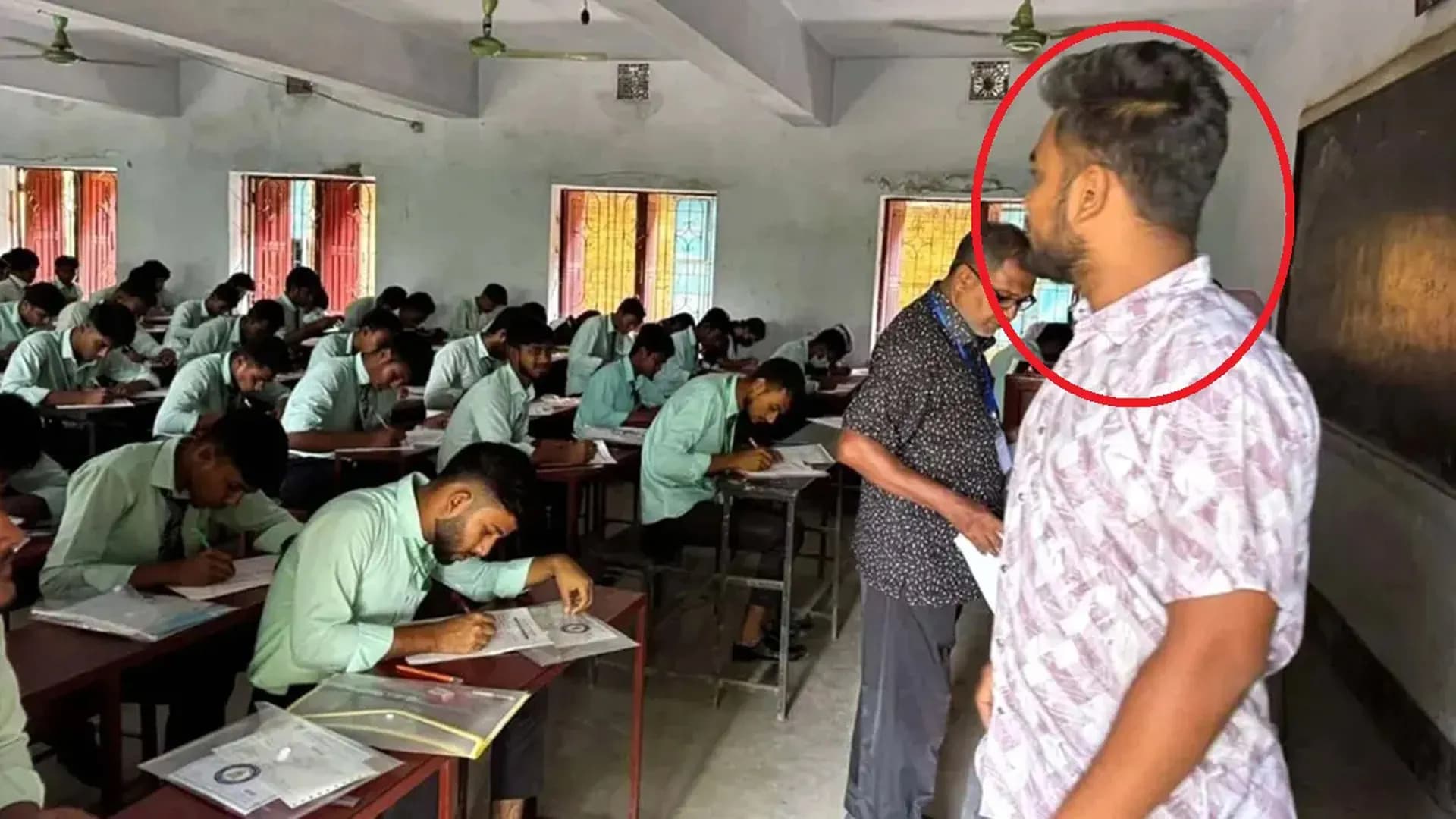 আইনের তোয়াক্কা না করে এইচএসসি পরীক্ষাকেন্দ্রে ছাত্রদল নেতা