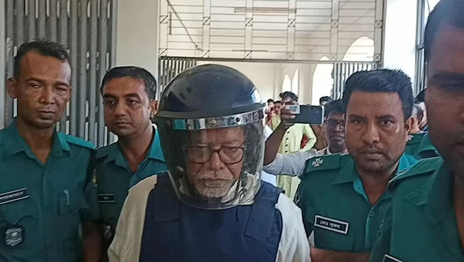 দায় স্বীকার করলেন সাবেক সিইসি নুরুল হুদা