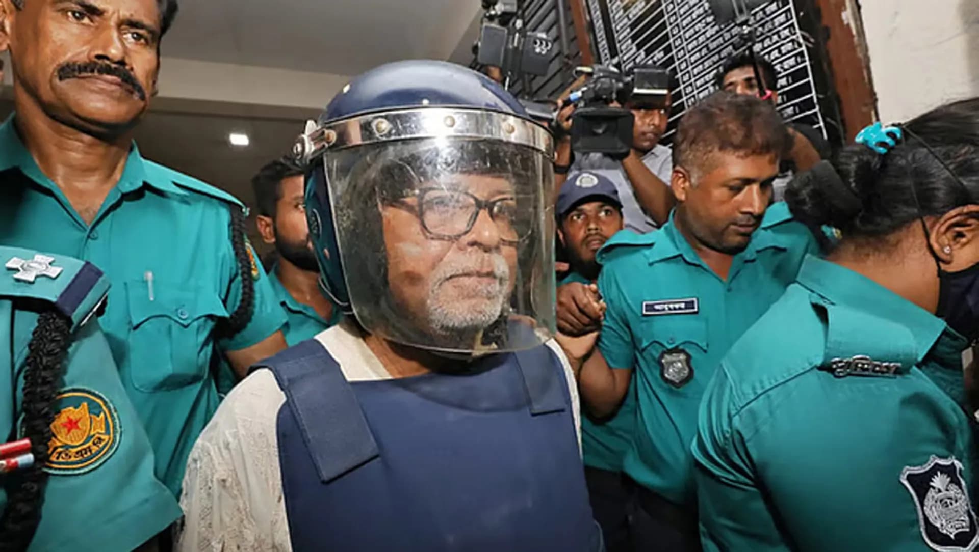 রাতের ভোট আয়োজনে সাহায্য করেছে গোয়েন্দা সংস্থা