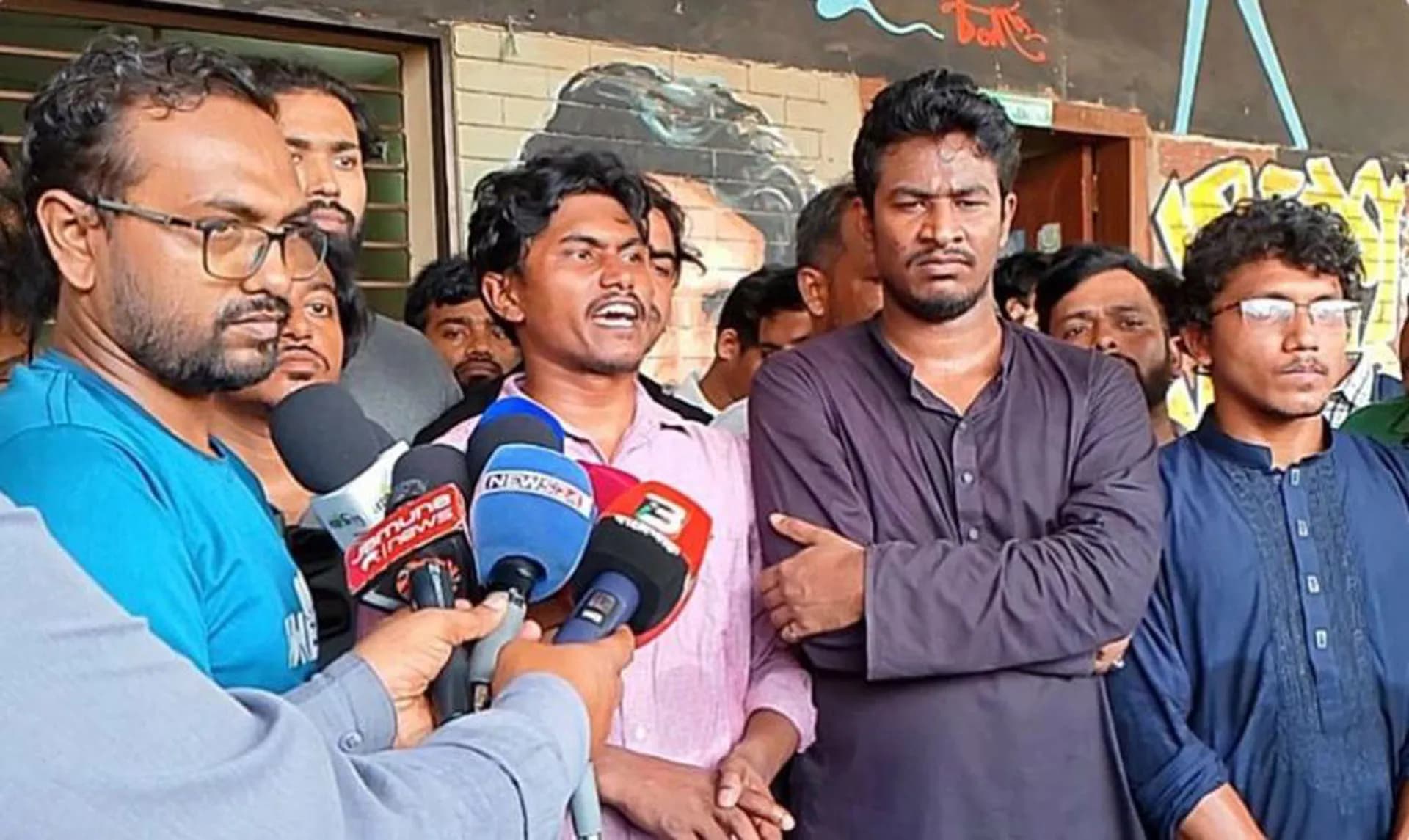 আওয়ামী লীগ আমলের সব ওসিকে বরখাস্তের দাবি