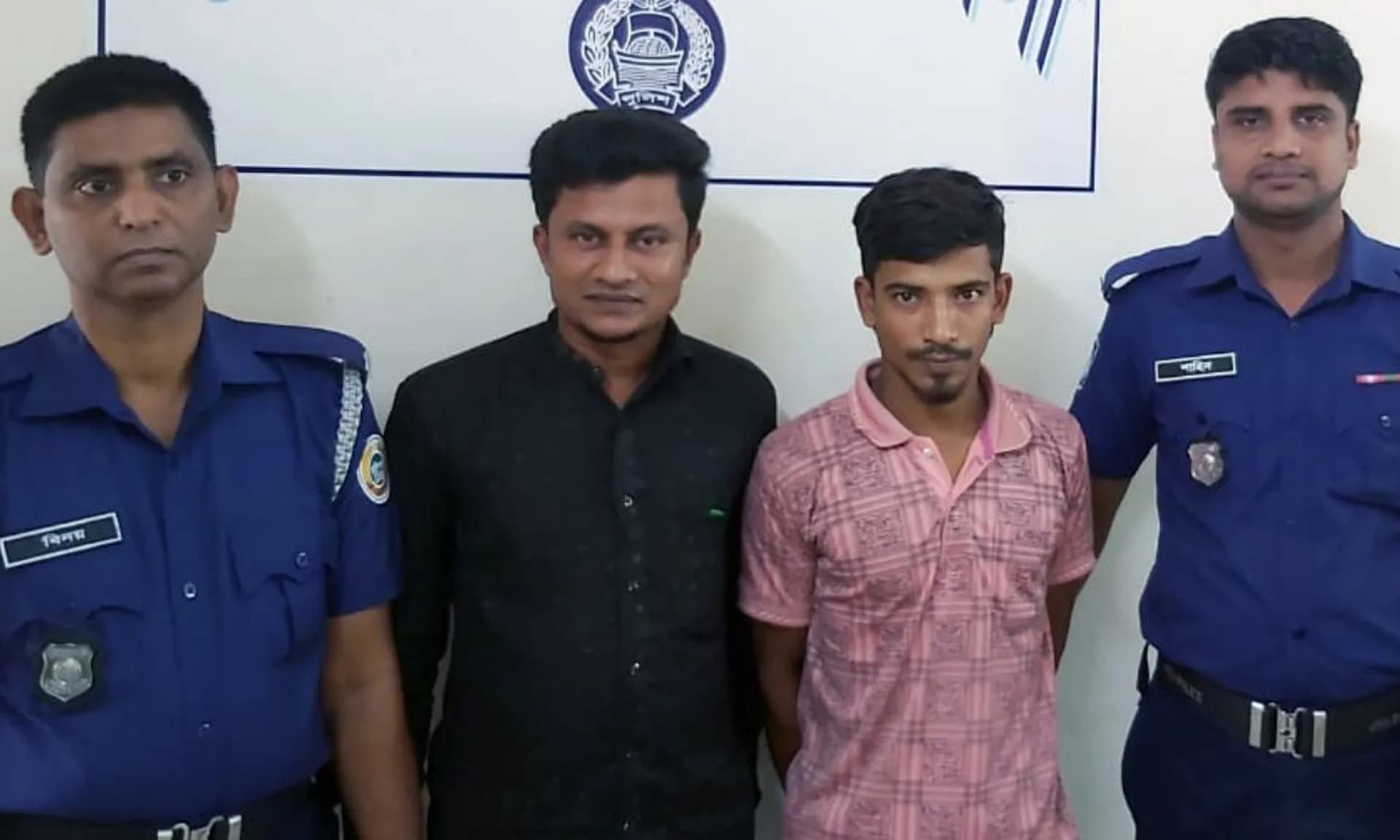 ভোলায় বিধবা নারীকে ধর্ষণ, দুই আসামি গ্রেপ্তার