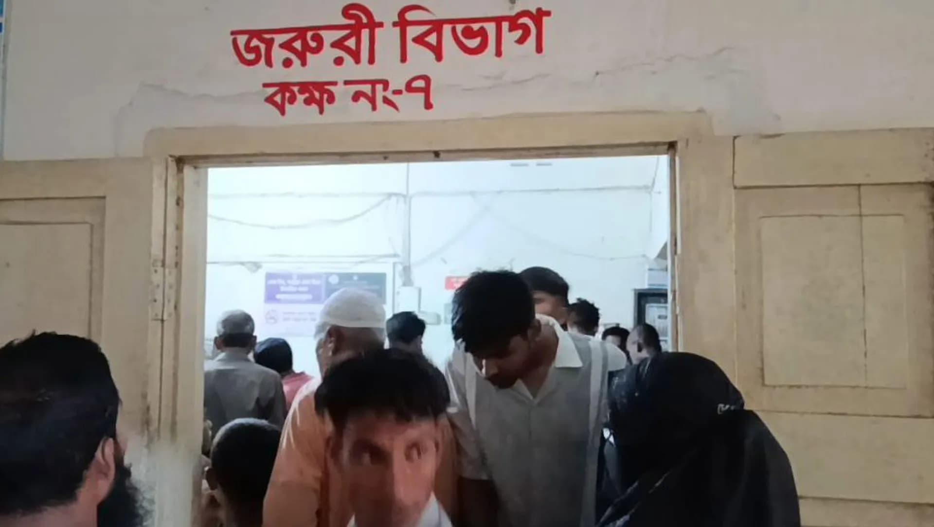 হিজলায় রেজাল্ট খারাপ হওয়ায় দুইজনের আত্মহত্যার চেষ্টা, একজনের মৃত্যু 