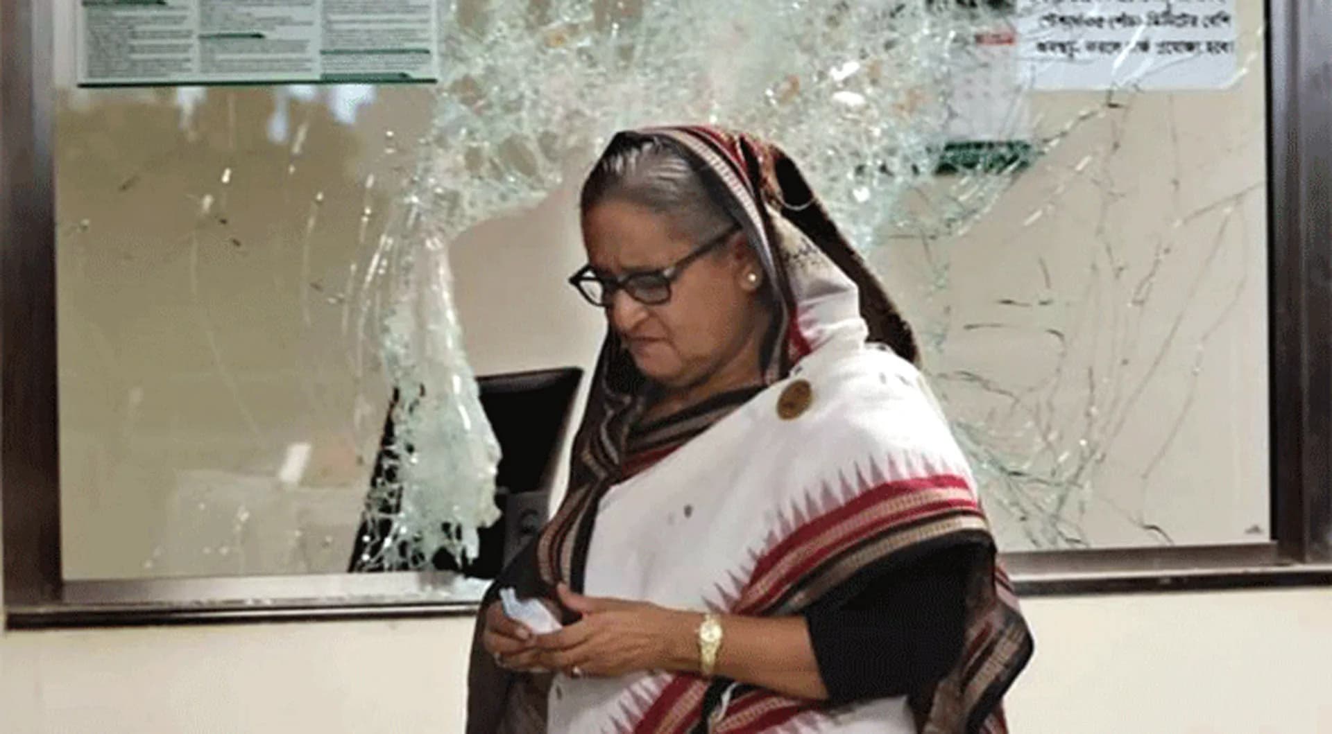 সম্পদের তথ্য গোপন: হাসিনার বিরুদ্ধে ব্যবস্থা নিতে আইনি সুযোগ ইসির নেই