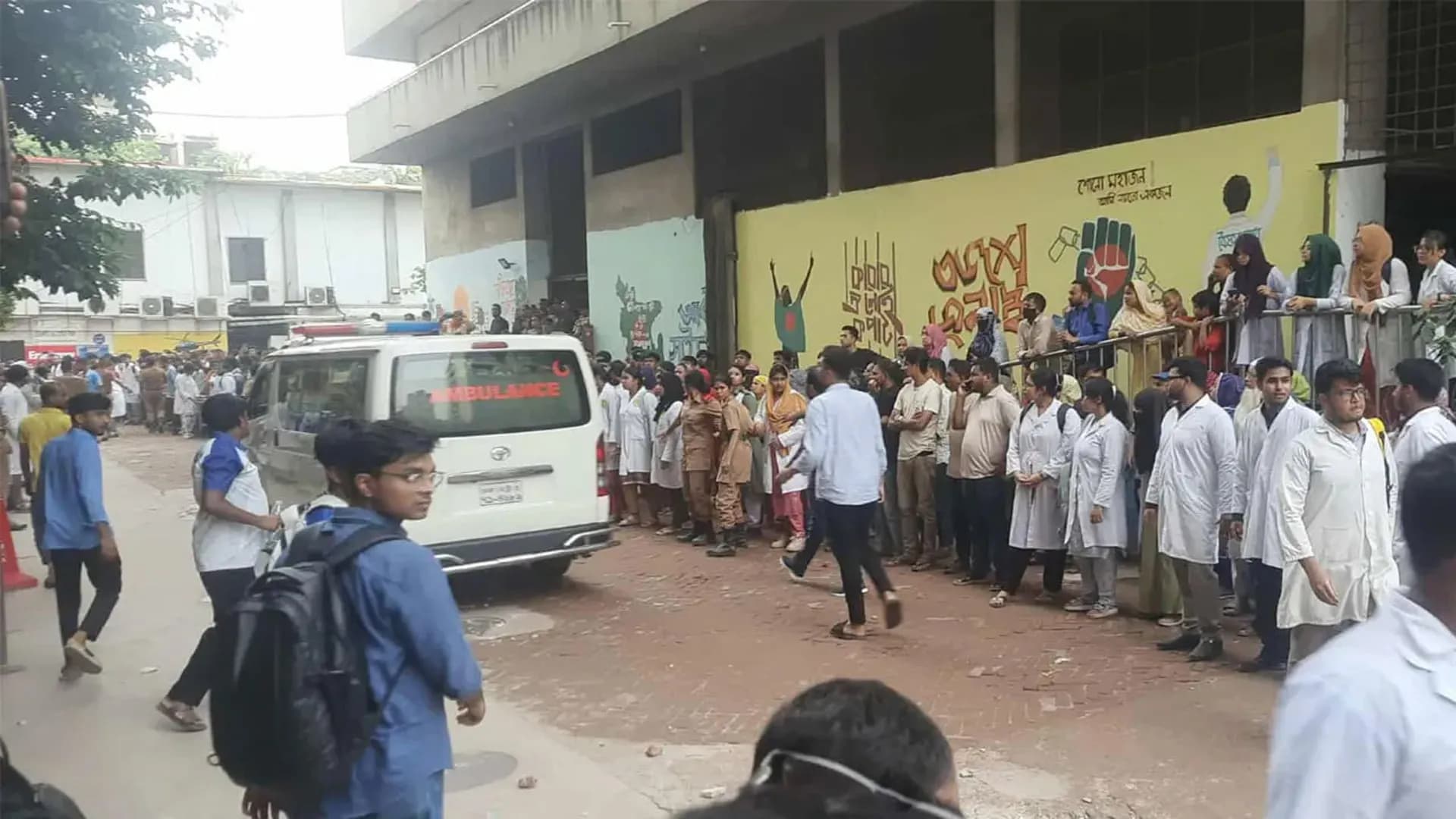 উত্তরায় বিমান বিধ্বস্তে নিহত বেড়ে ১৯