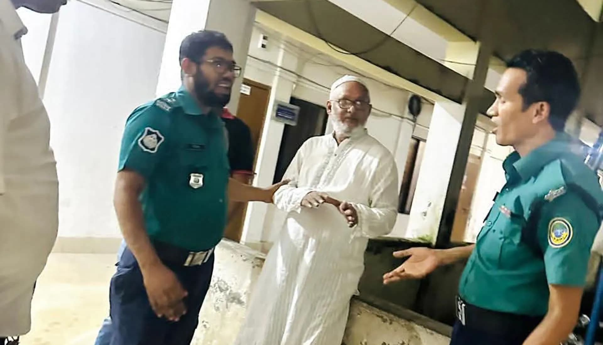 বরিশাল আওয়ামী লীগ নেতা ছবি গ্রেপ্তার