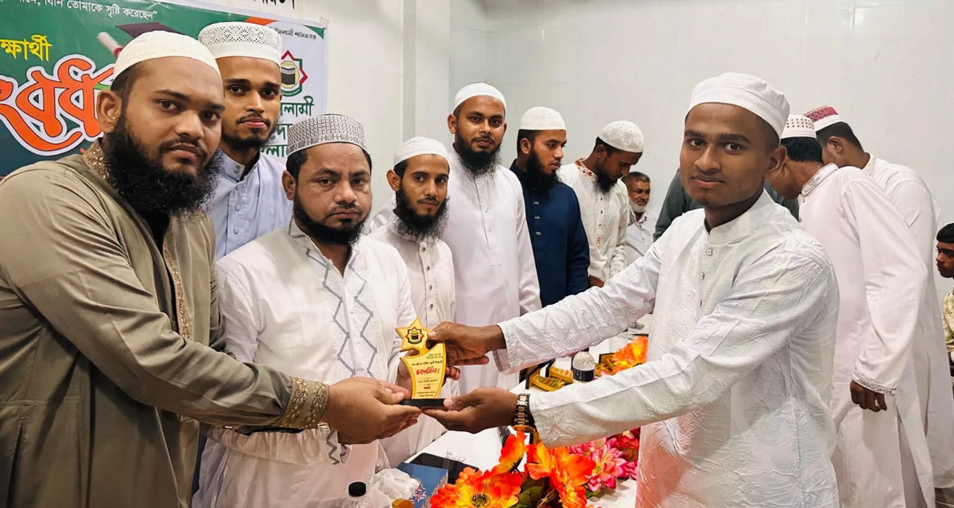 বাউফলে ইসলামী ছাত্র আন্দোলন বাংলাদেশ এর উদ্যোগে কৃতি শিক্ষার্থী সংবর্ধনা