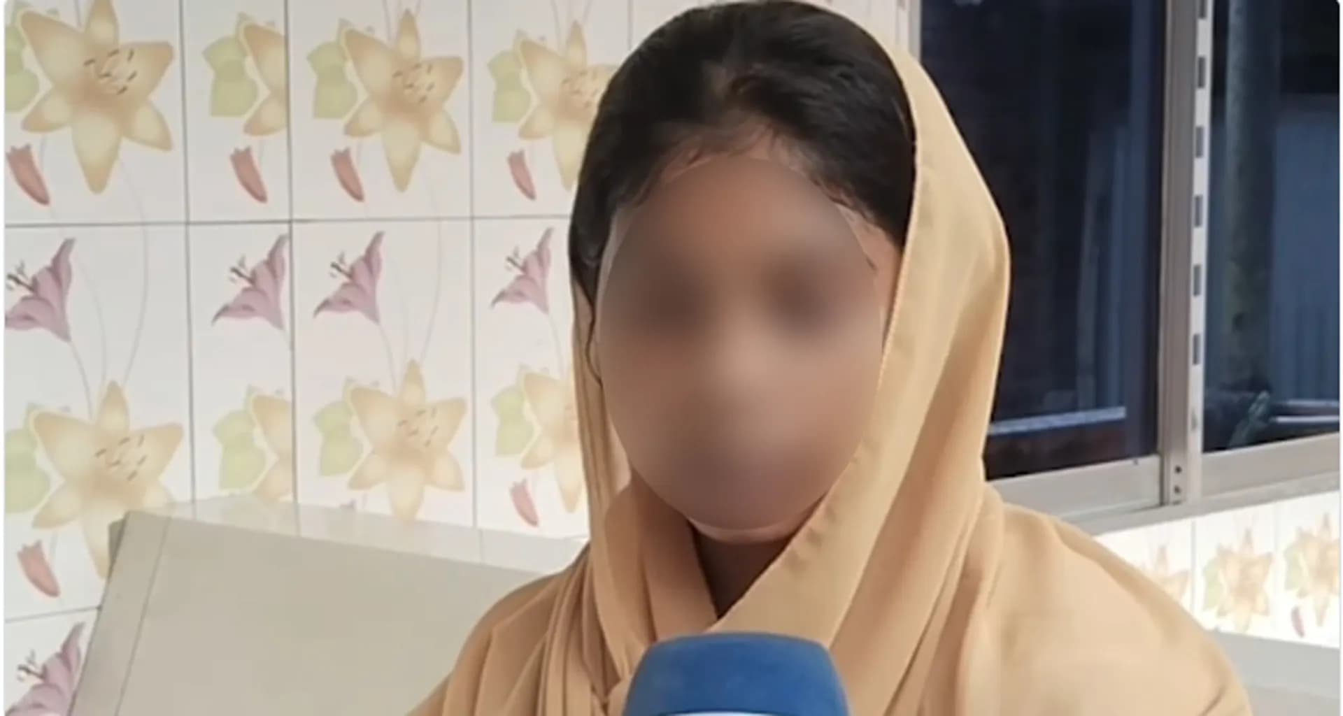 ভোলায় ছাত্রলীগ নেতাকে বিয়ের দাবিতে বৈষম্যবিরোধী নেত্রীর অ’নশন