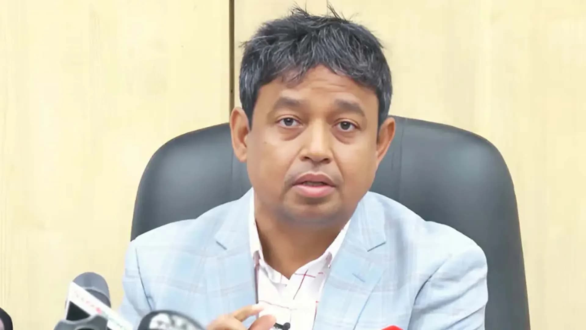 ডিবি হারুনসহ ১৮ পুলিশ কর্মকর্তা বরখাস্ত 