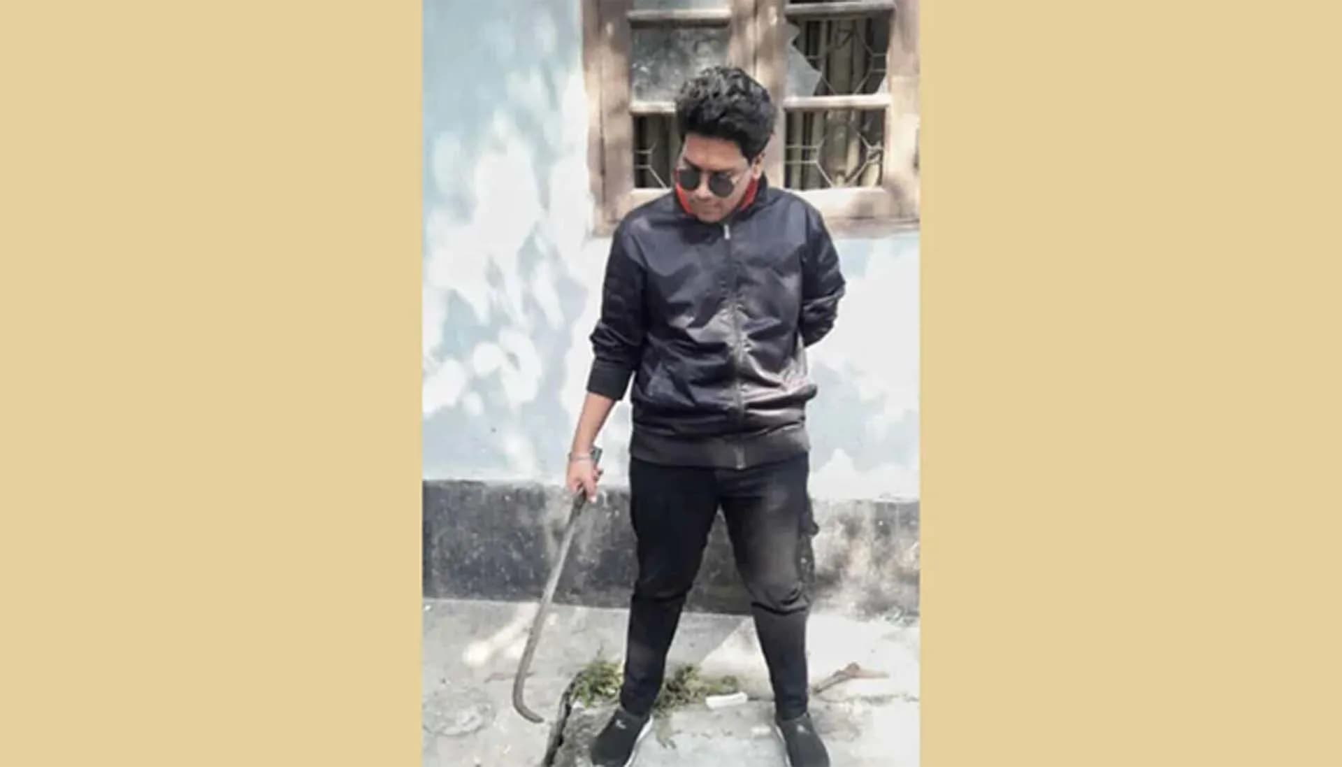 বরিশাল শেরই বাংলা মেডিকেলে হামলা: নিষিদ্ধ ছাত্রলীগ নেতা গ্রেপ্তার