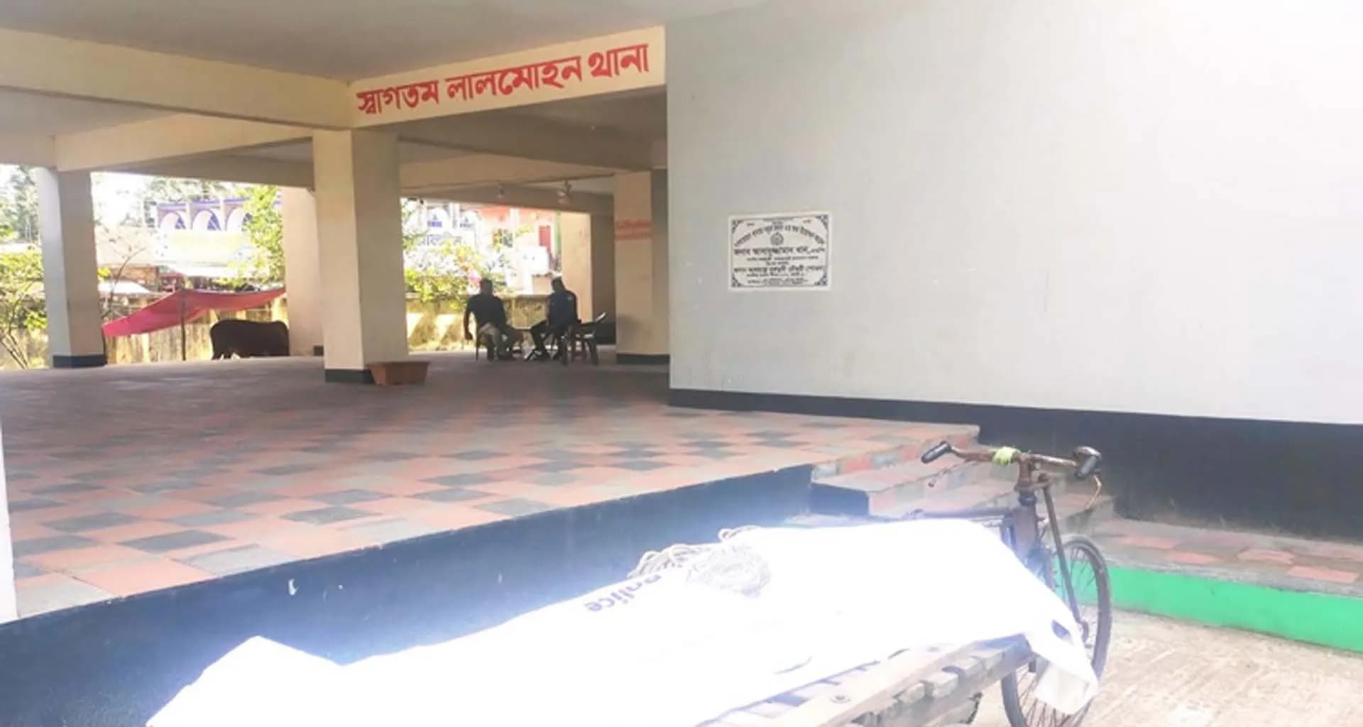 লালমোহনে গৃহবধূর আত্মহত্যা