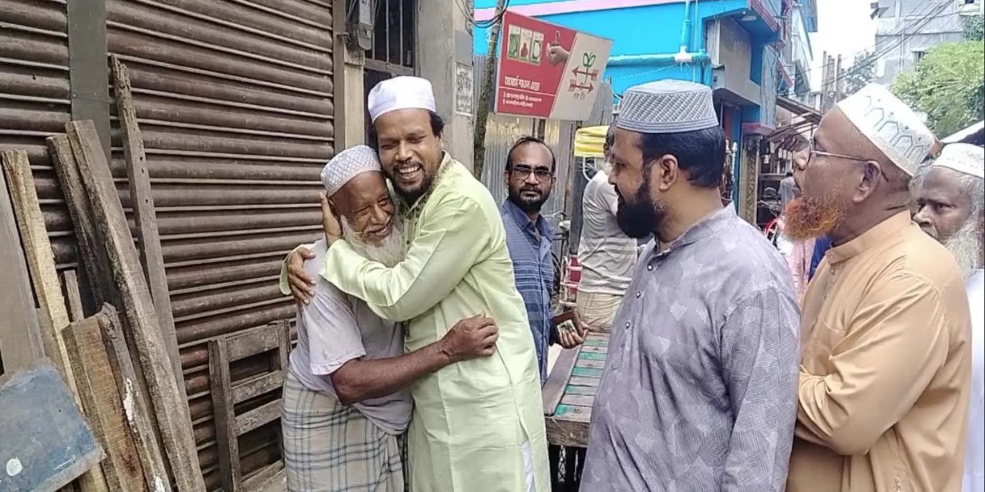 ঝালকাঠিতে জামায়াতের এমপি প্রার্থীর গণসংযোগ
