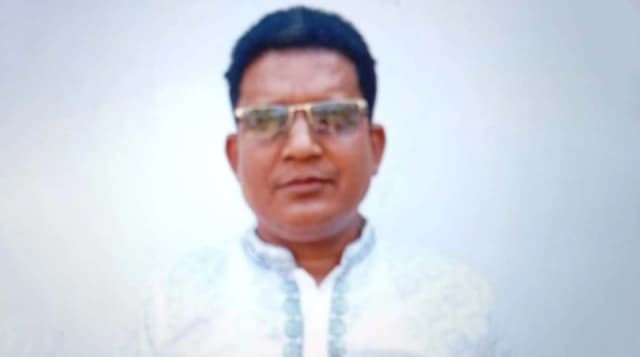 তিন বছর ধরে মেম্বারের পকেটে মসজিদ উন্নয়নের বরাদ্দের টাকা