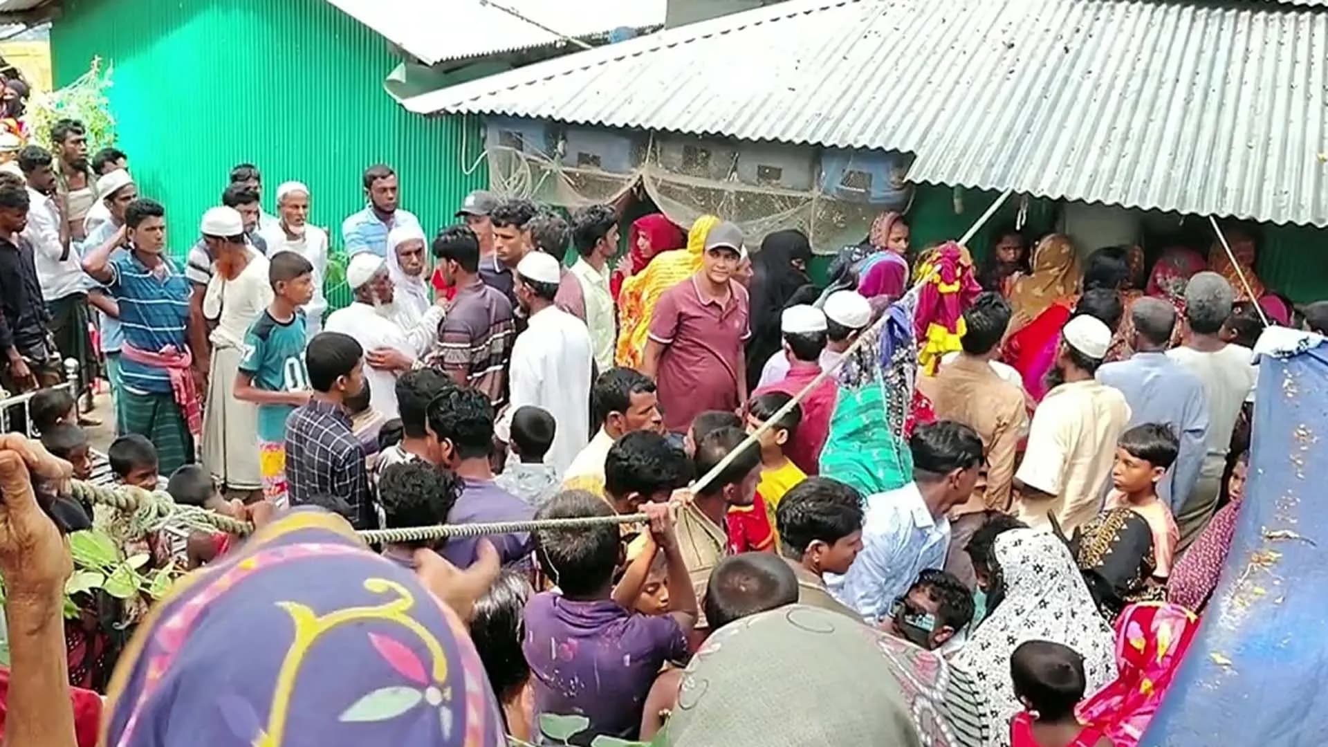 বঙ্গোপসাগরে জলদস্যুদের গুলিতে আহত জেলের মৃত্যু