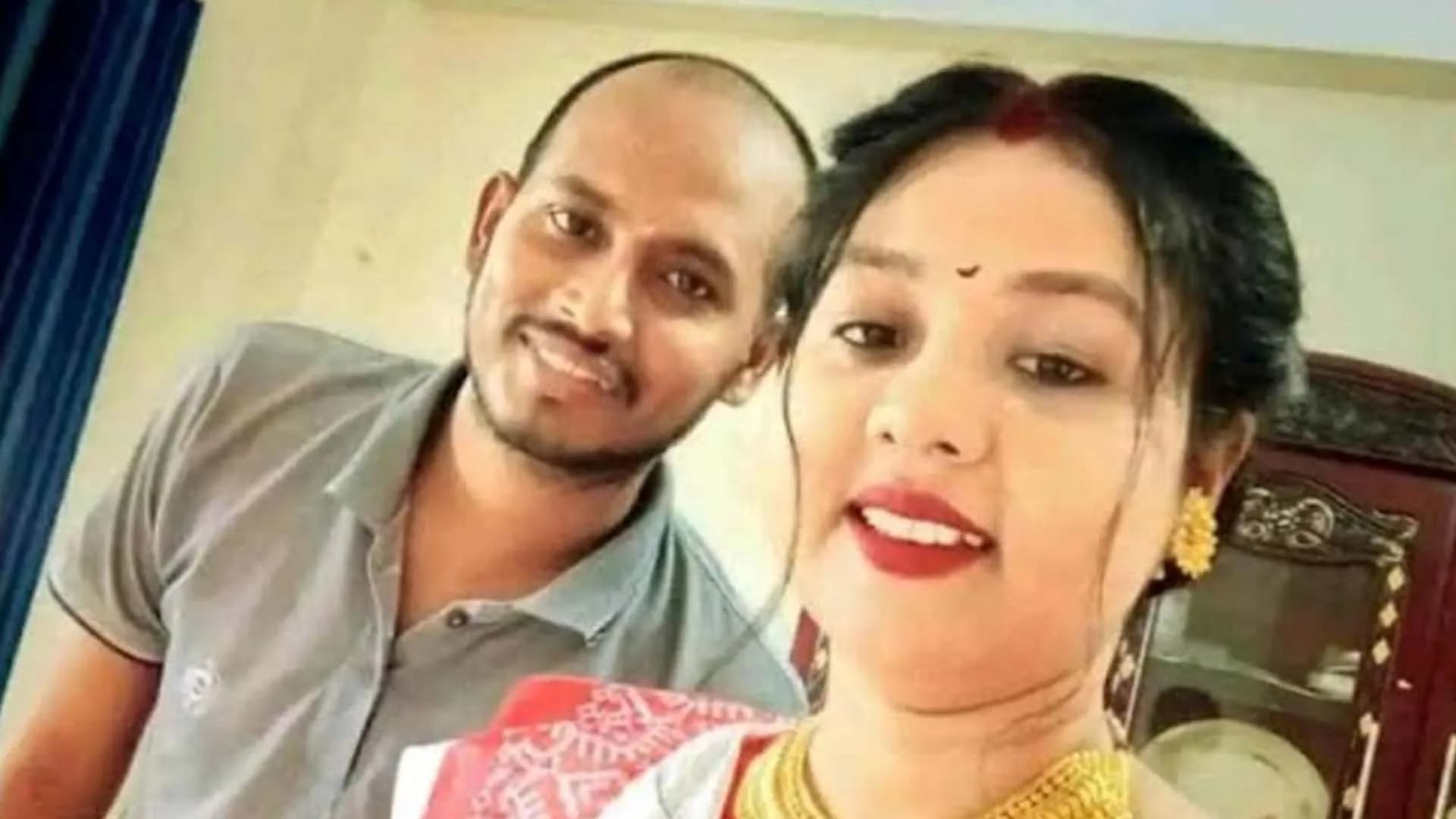 সড়ক দুর্ঘটনায় প্রাণ গেল স্বামী-স্ত্রীর