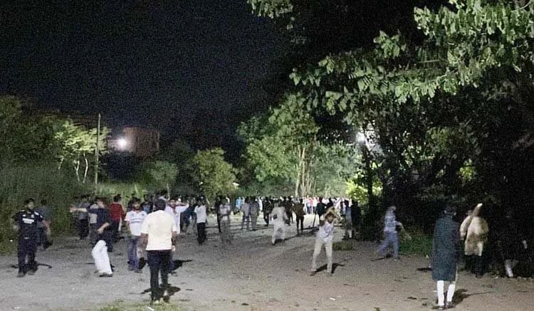 বরিশাল বিশ্ববিদ্যালয়ে ফুটবল খেলা নিয়ে দুগ্রুপে সংঘর্ষ, আহত ১২