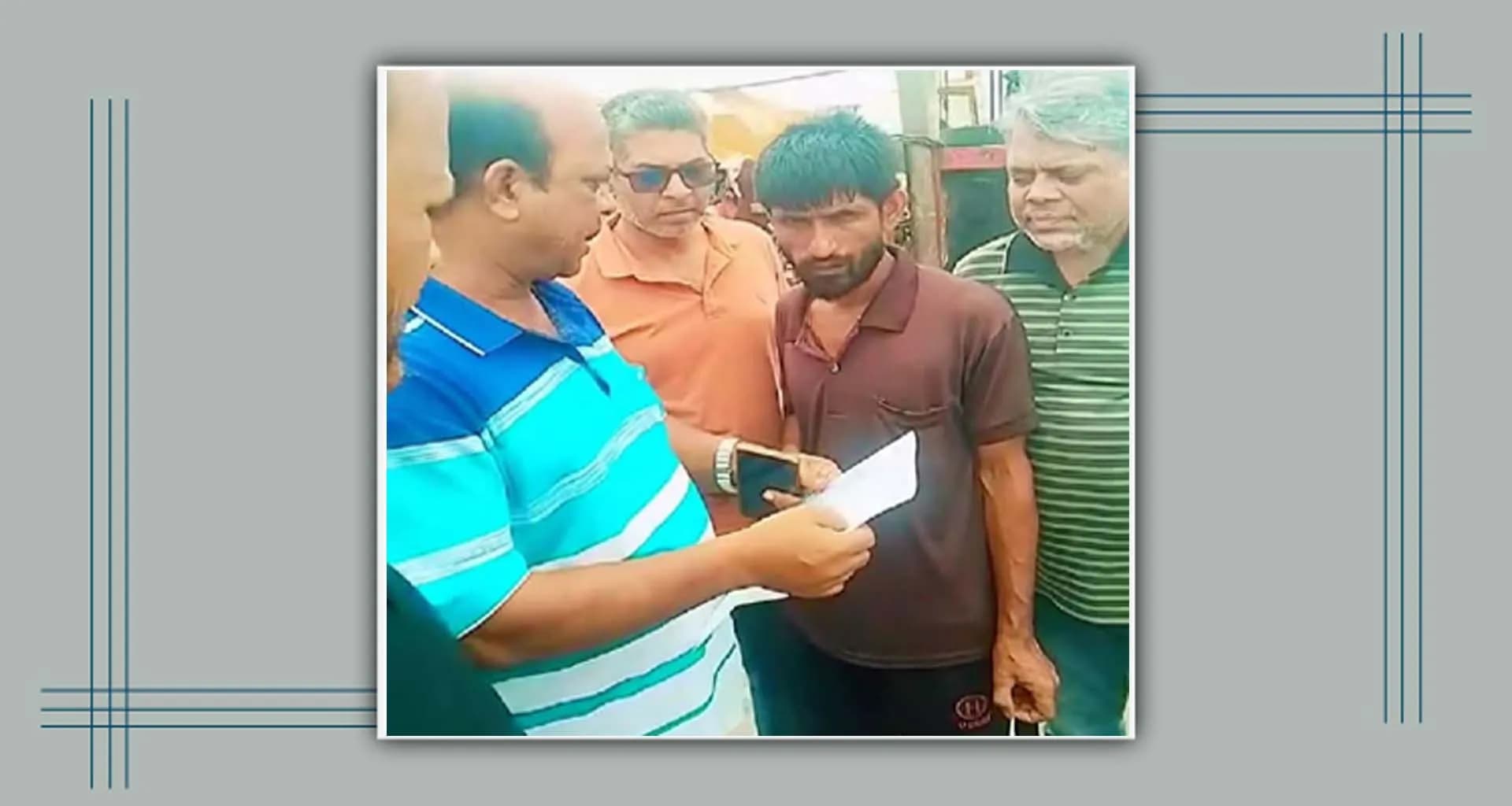 বানারীপাড়ায় খেয়ার ভাড়া কমিয়ে প্রশংসিত হলেন এস সরফুদ্দিন আহমেদ সান্টু 