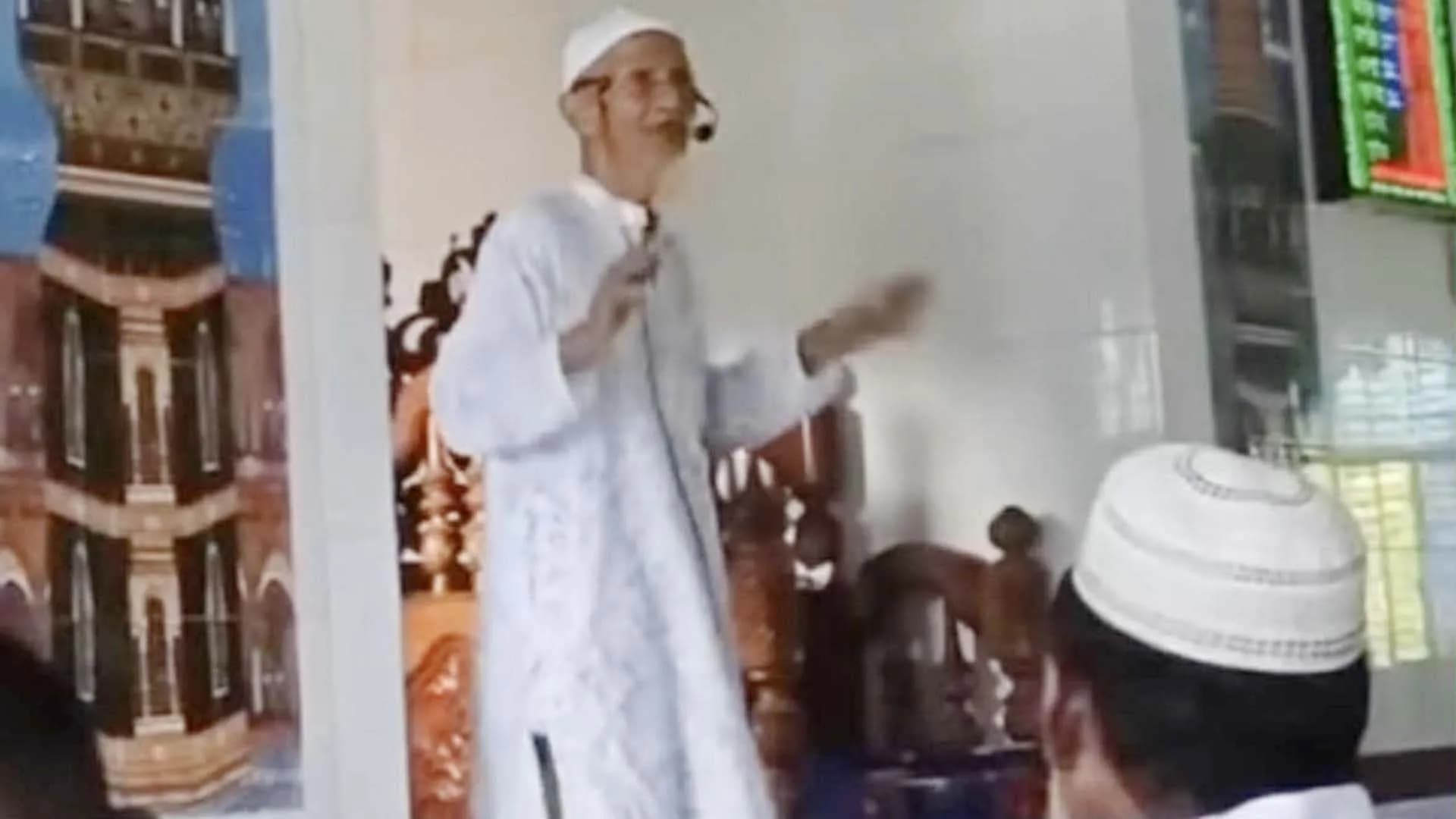 জুমার নামাজে খুতবা দিতে গিয়ে প্রাণ হারালেন খতিব