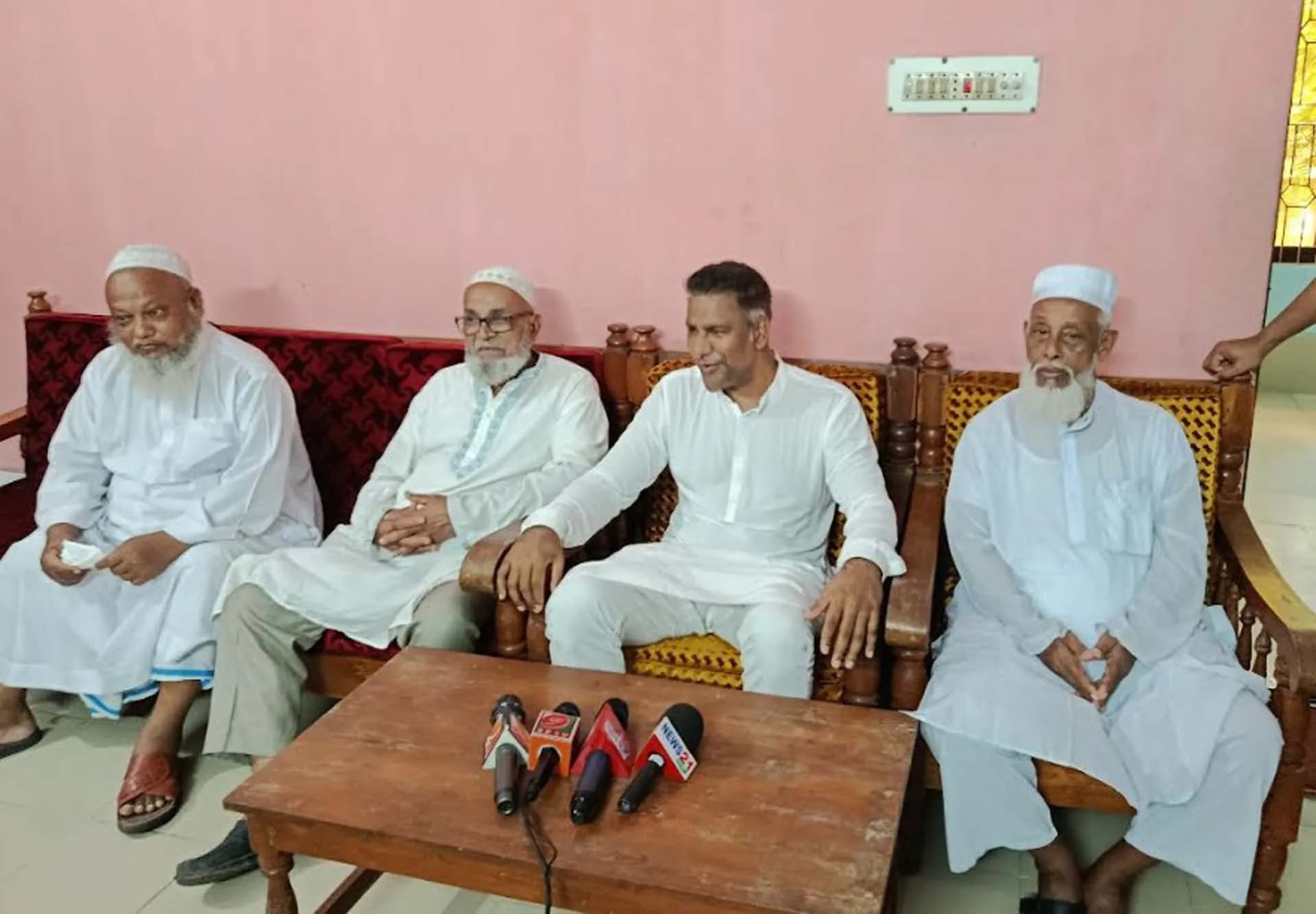 হিজলা মেহেন্দিগঞ্জ আসনে বিএনপির মনোনয়ন প্রত্যাশী এ এম ব্যারিস্টার মাসুম