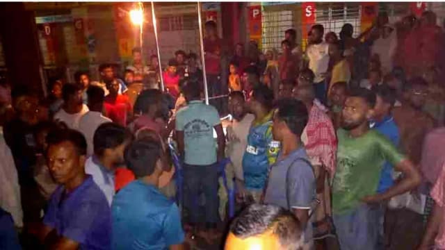 টাকা চুরির অভিযোগ তোলায় যুবককে পিটিয়ে হত্যা