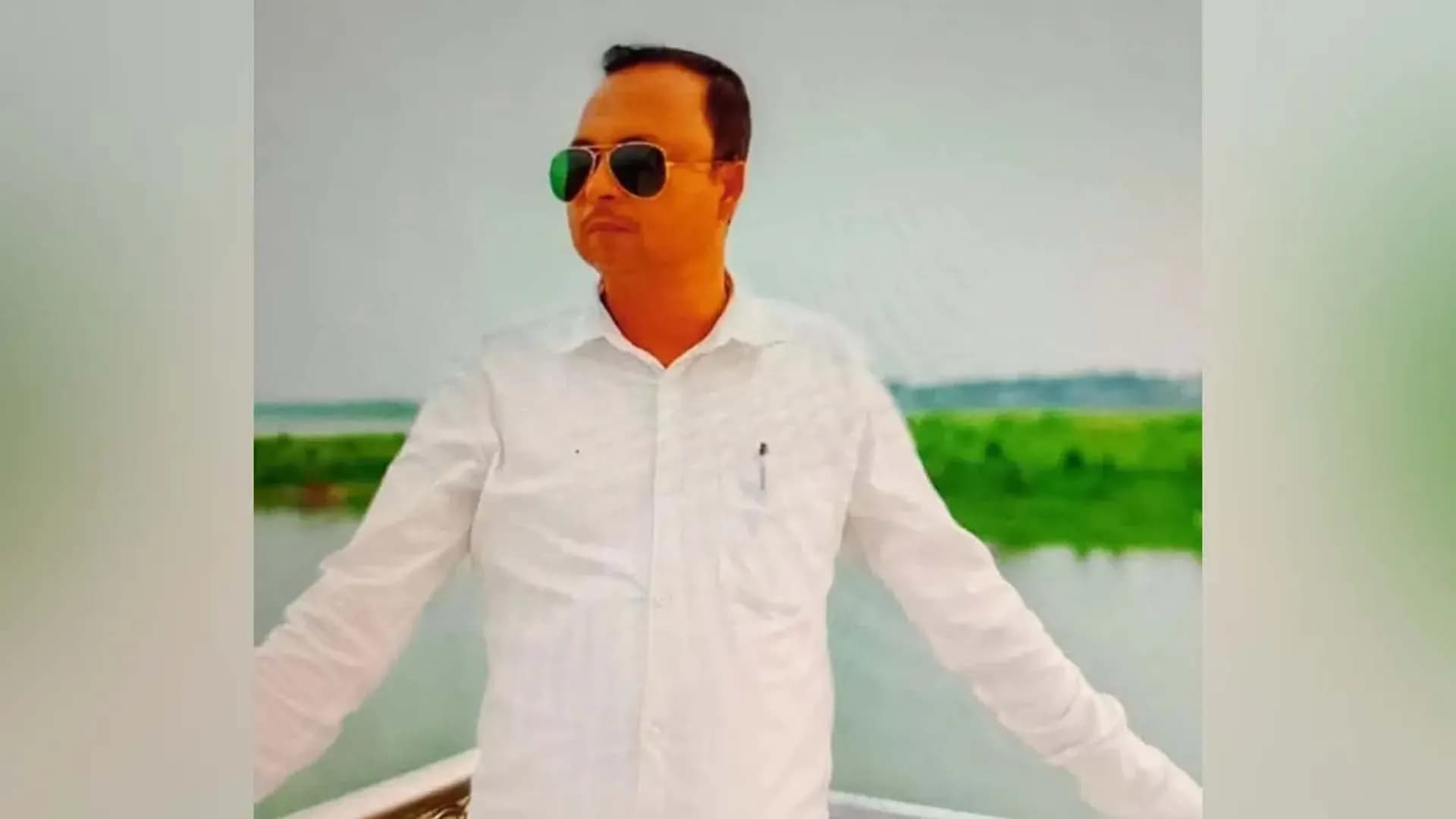 বাবা-মা ও স্ত্রীকে ‘প্রতিবন্ধী’ বানিয়ে ভাতা তুলছেন ইউপি সদস্য