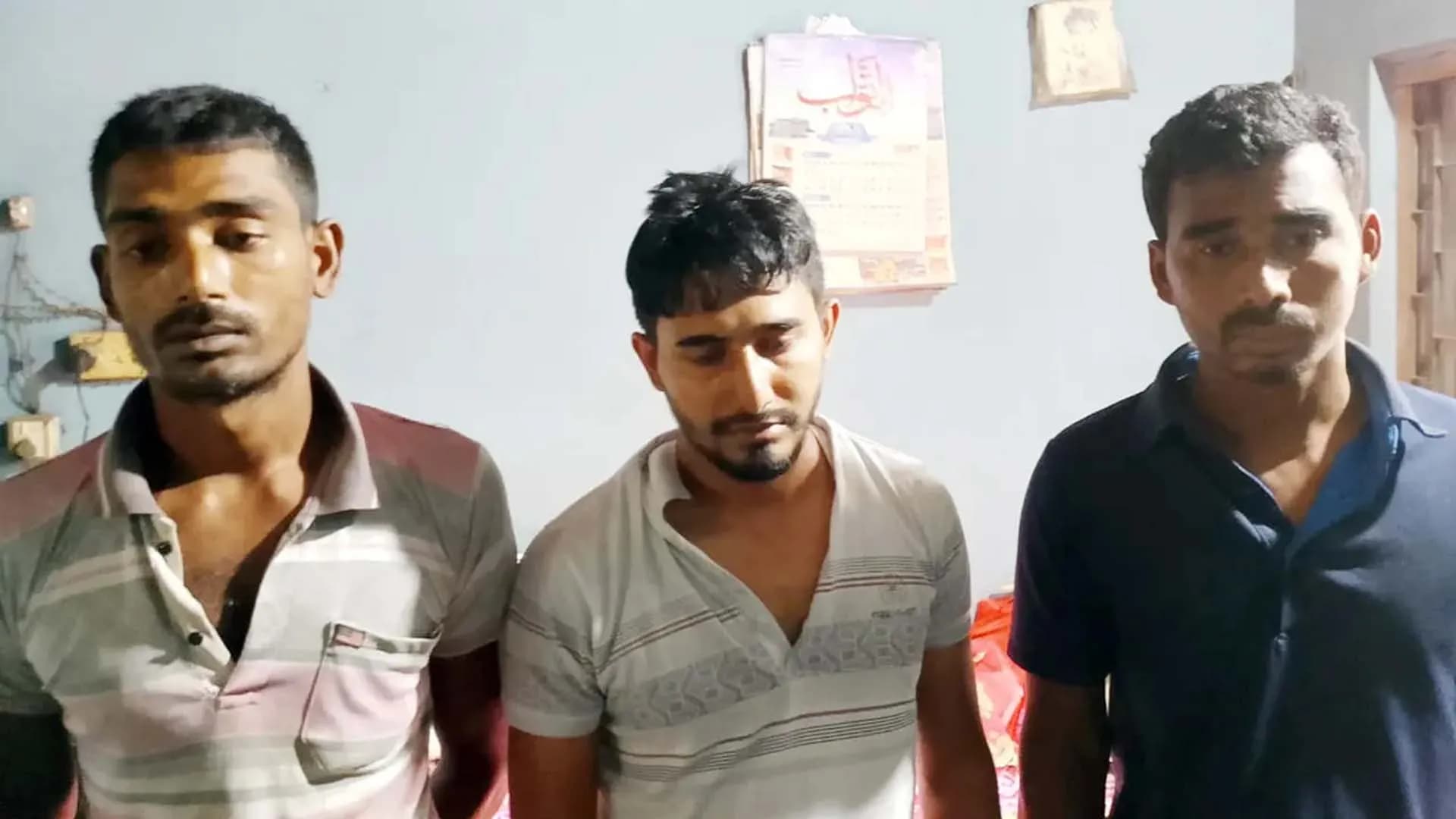 পাখি শিকারে নিষেধ করায় যুবককে গুলি