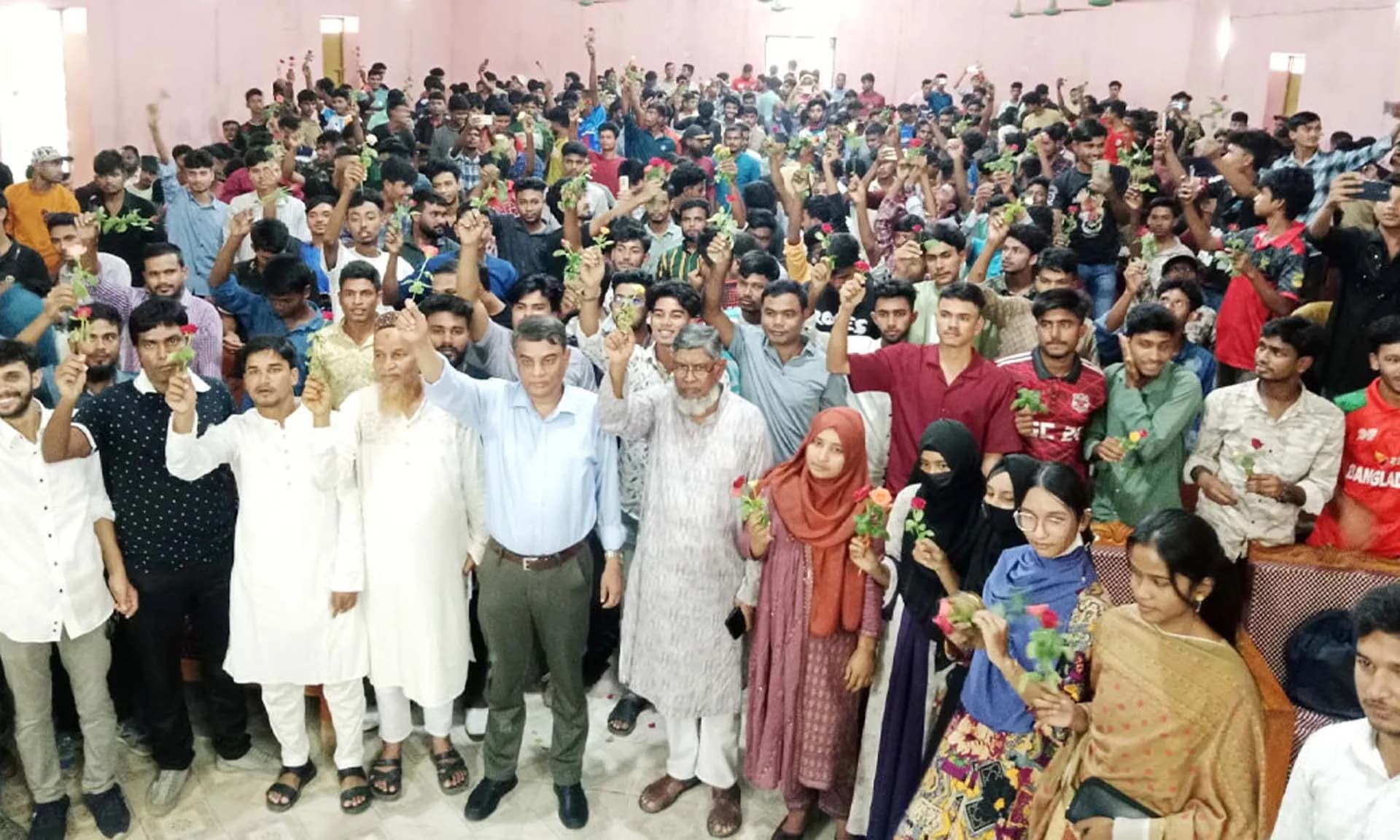 ছাত্রদলে যোগ দিলেন বৈষম্যবিরোধী ৫ শতাধিক শিক্ষার্থী