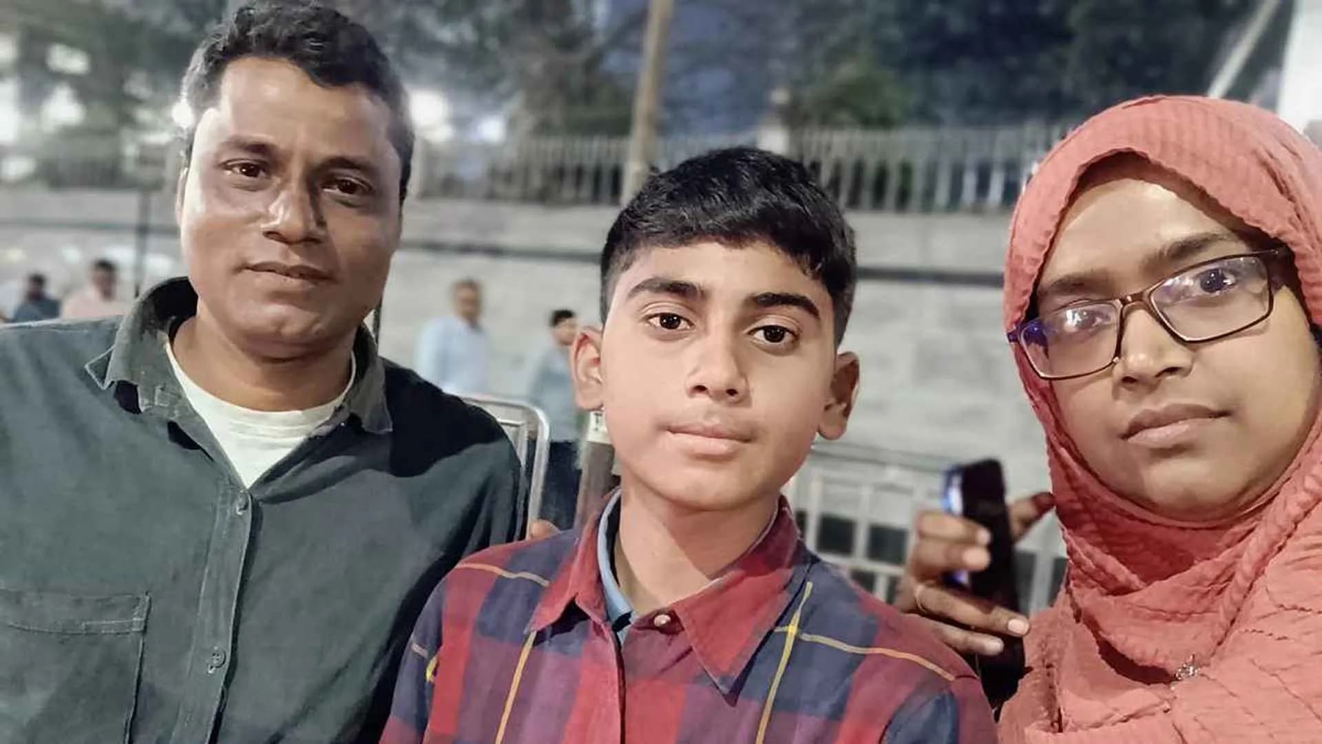 ছেলের জীবন বাঁচাতে বাবার কিডনি বিক্রির ঘোষণা