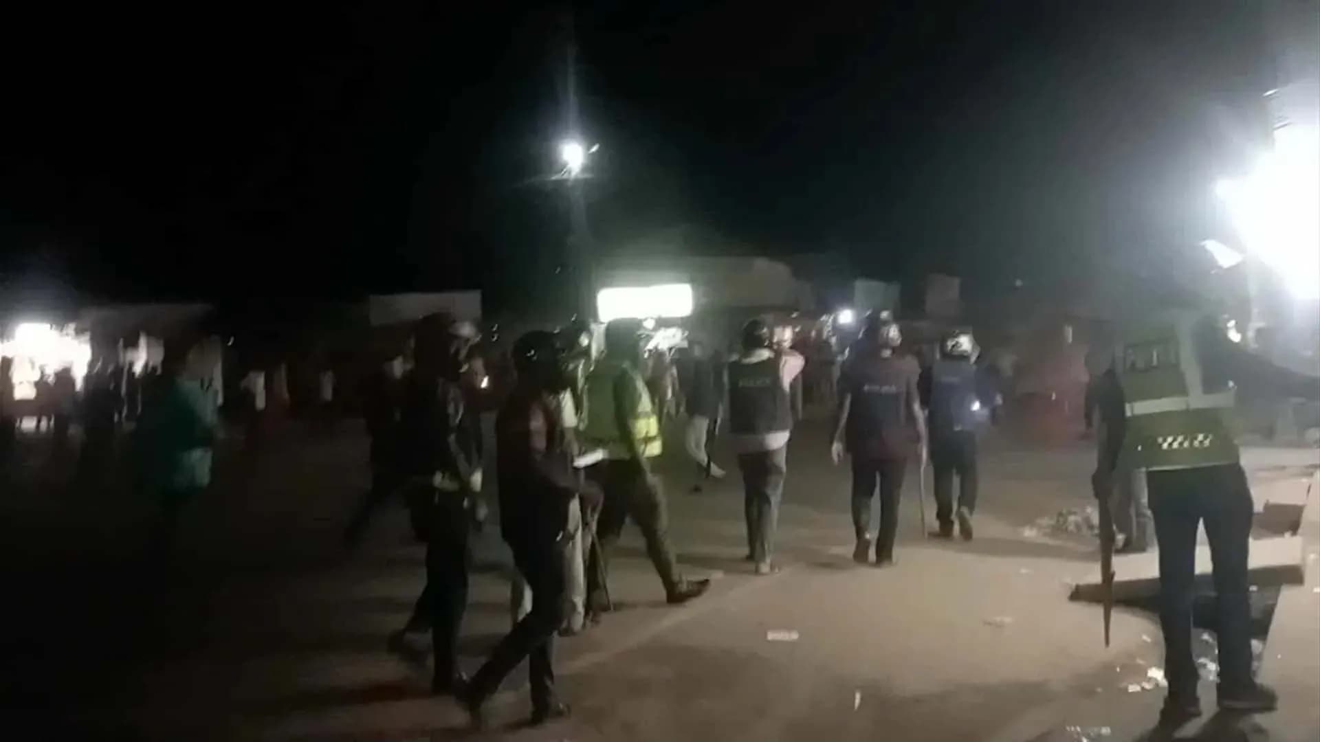 এক প্রেমিকা নিয়ে দুই প্রেমিকের সংঘর্ষ