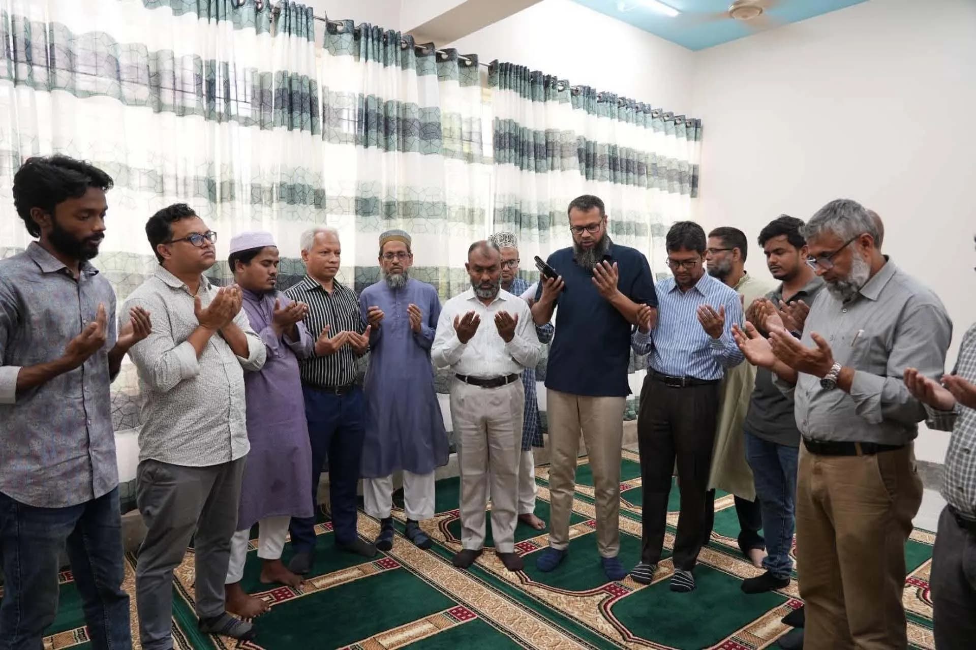 পবিপ্রবির ক্যাফেটেরিয়ায় পর্দানশীন নারী শিক্ষার্থীদের জন্য ‘পর্দা কর্নার’ চালু