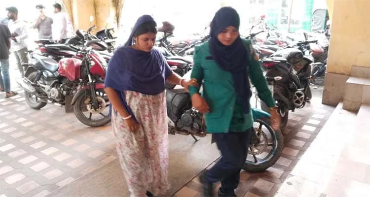ভারতীয় নাগরিক সন্দেহে বরিশালে নারী আটক