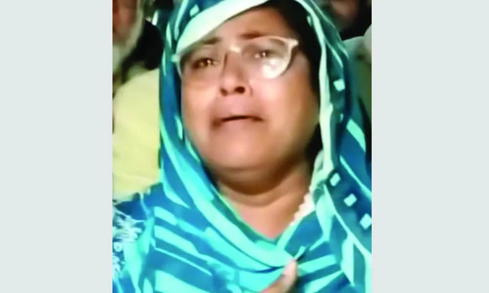 স্বামী বিএনপির মনোনয়ন না পাওয়ায় কাঁদলেন স্ত্রী