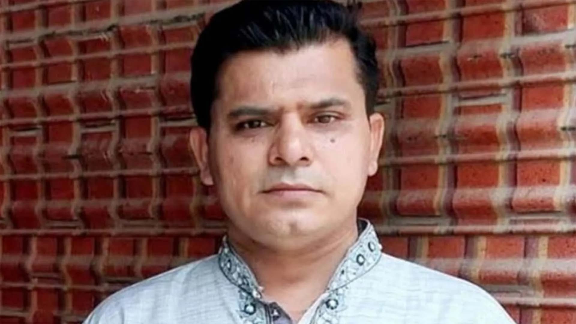 গ্রেপ্তার যুবলীগ নেতাকে পুলিশের কাছ থেকে ছিনিয়ে নিলেন স্বজনসহ সমর্থকরা