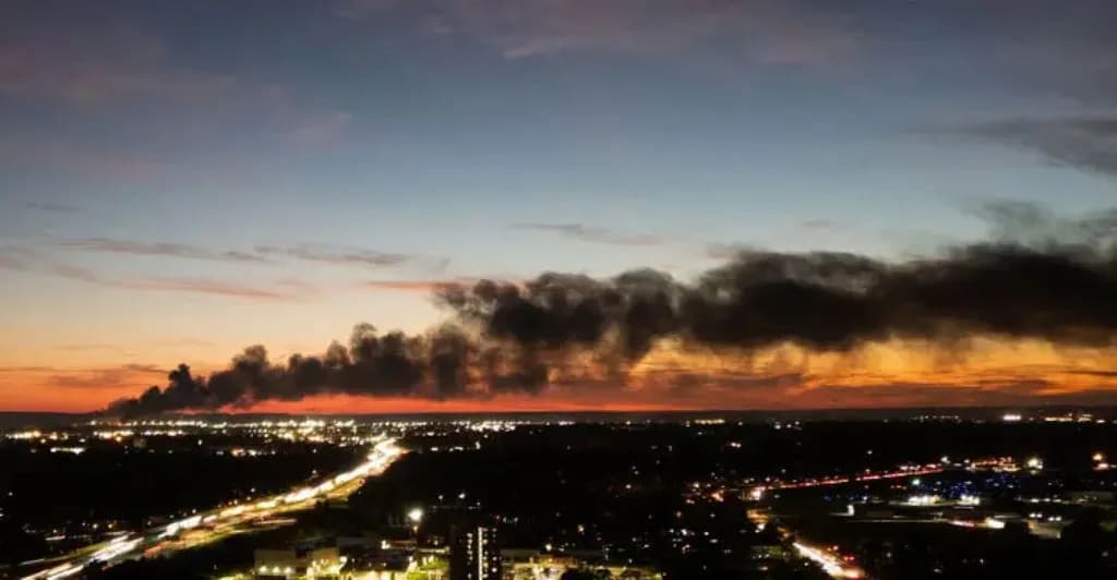  দুর্ঘটনার পর যুক্তরাষ্ট্রে সব এমডি-১১ কার্গো বিমান উড্ডয়ন বন্ধ